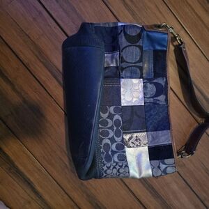 Elegant Patchwork Shoulder Bag in Navy and Black